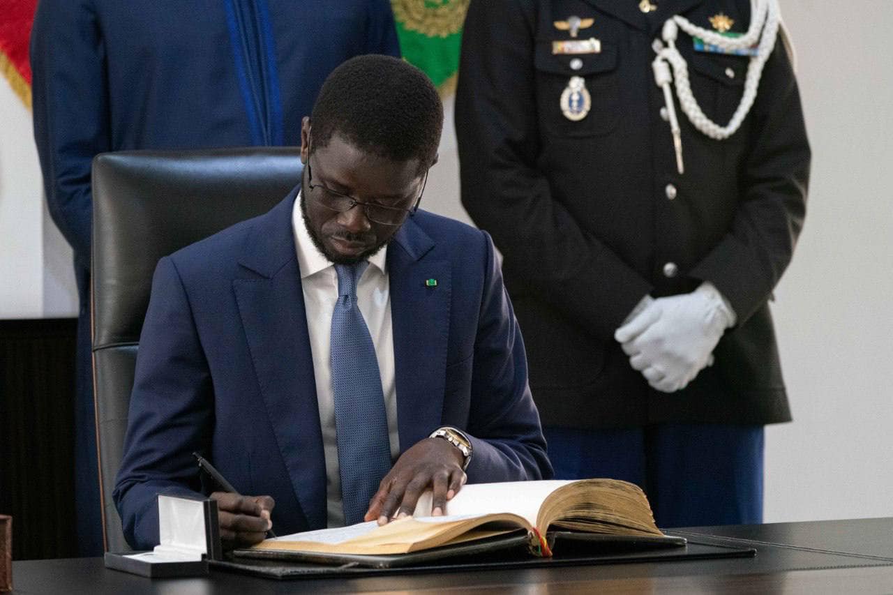 Grâce présidentielle : 984 détenus condamnés retrouvent la liberté