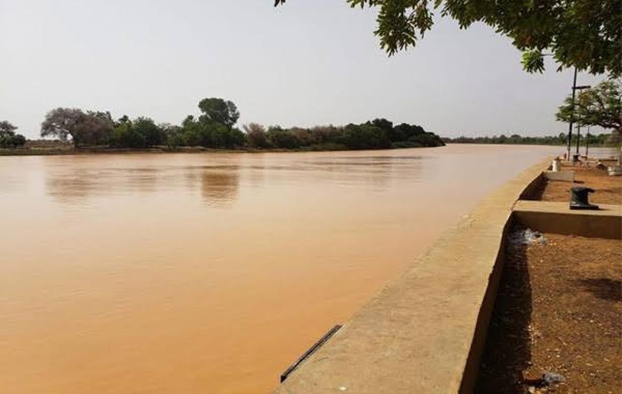 Kédougou : le fleuve Gambie monte dangereusement, l'alerte se précise